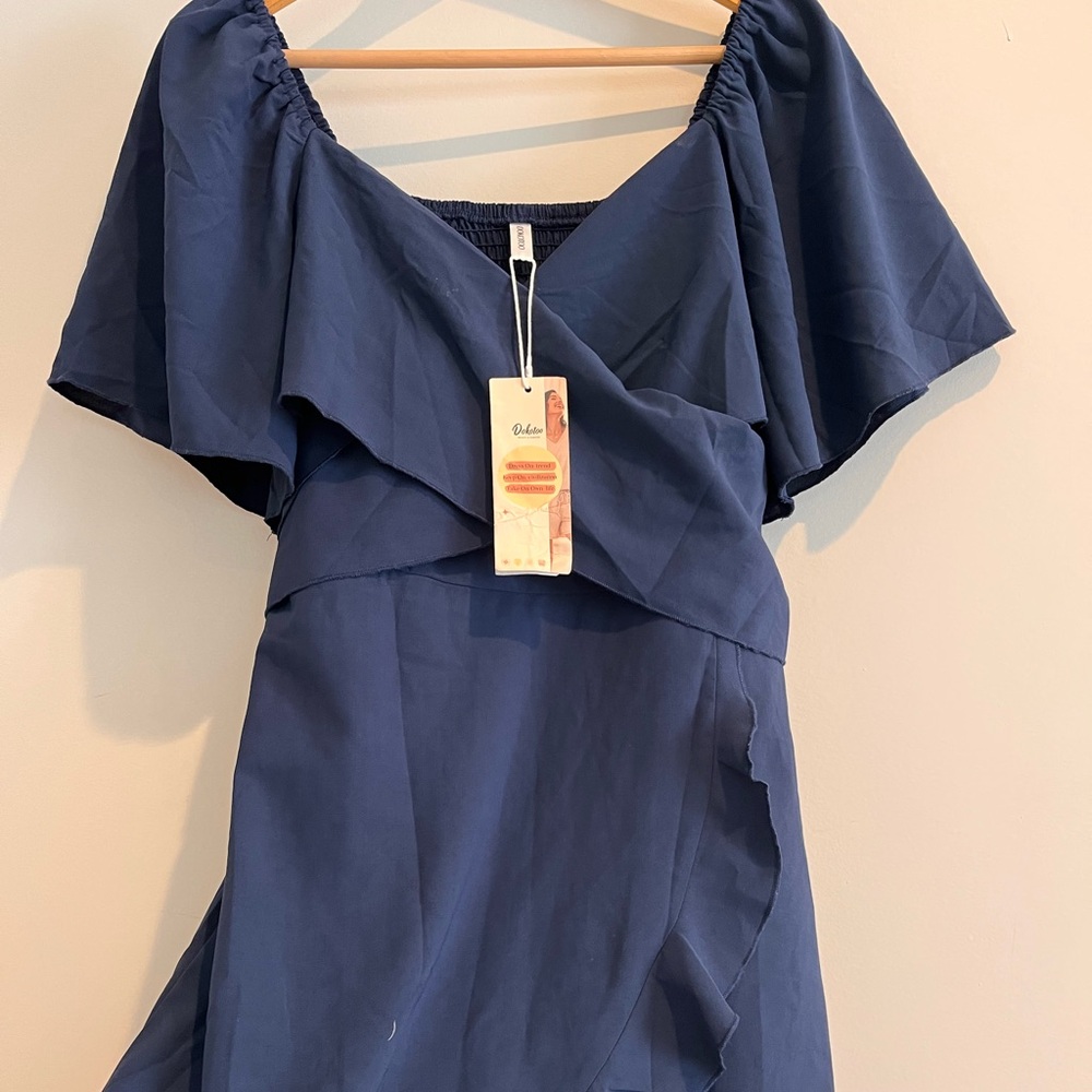Navy Blue Ruffle Wrap Dress Knee Length Short Sleeves Medium
Dokotoo